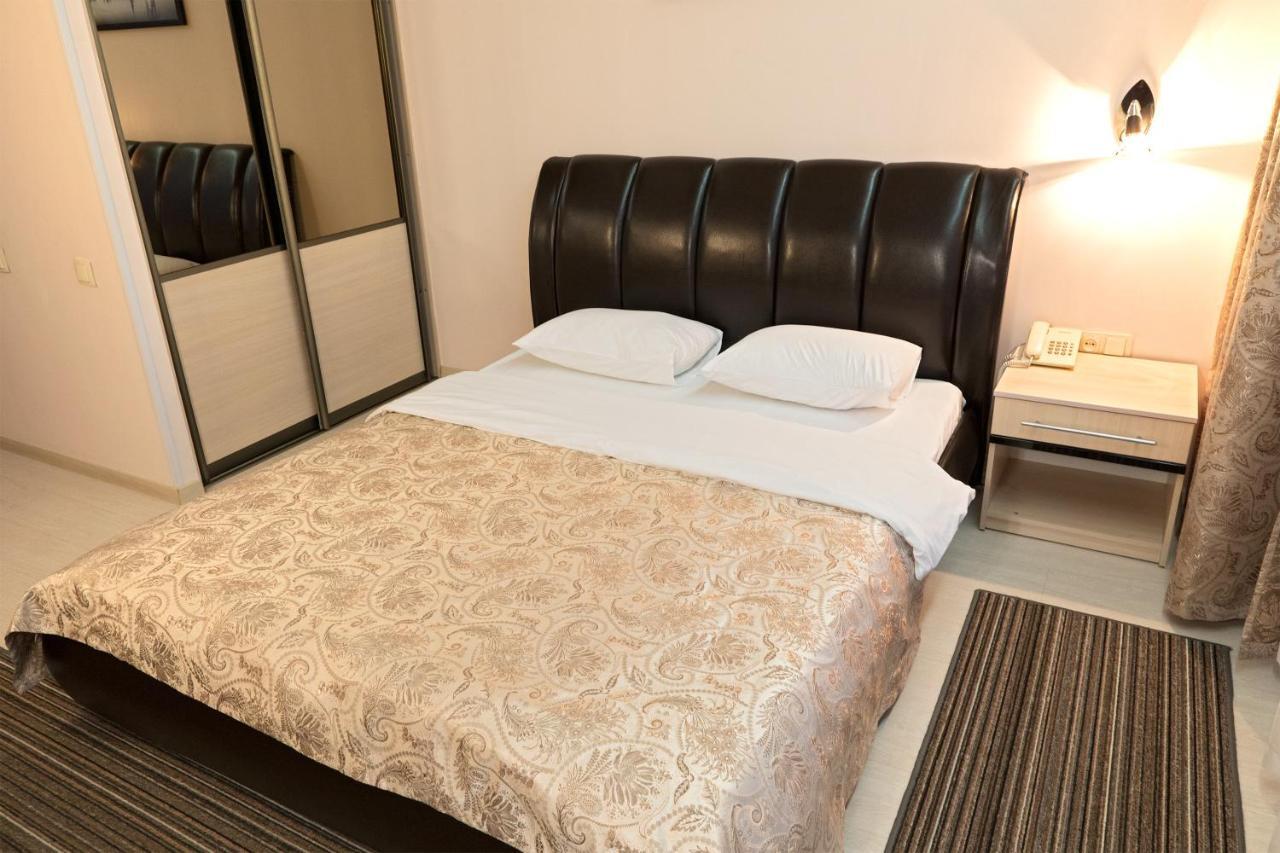 Staybridge Mini-Hotel In Most City Panoramic River View Dněpropetrovsk Exteriér fotografie